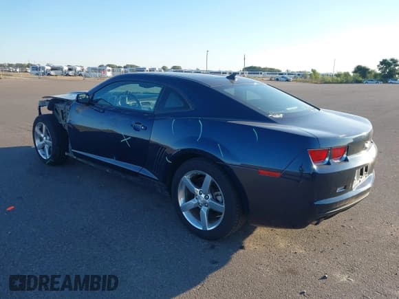 ✅ 2011 Chevrolet Camaro 1LT • VIN: 2G1FB1EDXB9100324 • Lot: 43387690. Wystawiony na IAAI z przebiegiem 45 498 mil. Bezpłatny archiwum sprzedaży aukcyjnych z USA i szczegółowy raport historii pojazdu na DreamBid. Zdjęcie 3.