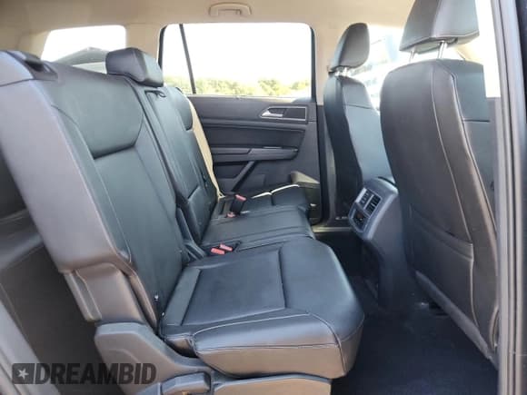 ✅ 2018 Volkswagen Atlas SE • VIN: 1V2LR2CA6JC546383 • Lot: 71239415. Listed on Copart with 77,099 mi. Free auction sales archive from the USA and detailed vehicle history report at DreamBid. Image 11.