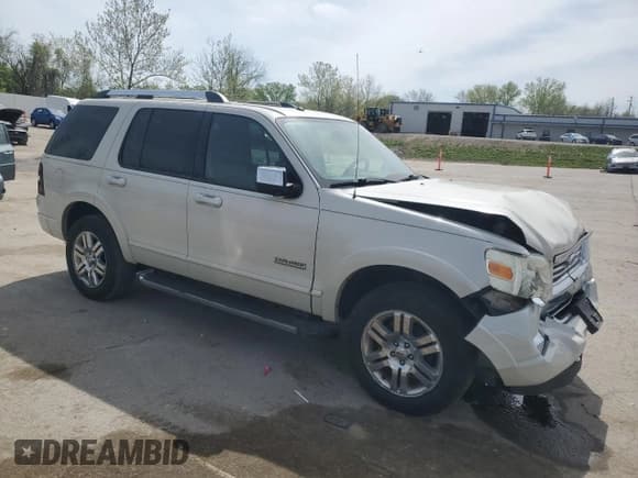 ✅ 2006 Ford Explorer Limited • VIN: 1FMEU75896UB23794 • Lot: 54001075. Wystawiony na Copart z przebiegiem 115 367 mil. Bezpłatny archiwum sprzedaży aukcyjnych z USA i szczegółowy raport historii pojazdu na DreamBid. Zdjęcie 4.
