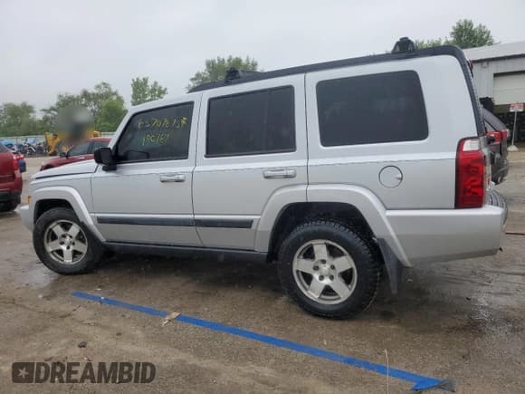 ✅ 2009 Jeep Commander Sport • VIN: 1J8HG48K79C511267 • Lot: 65707875. Listed on Copart with 190,767 mi. Free auction sales archive from the USA and detailed vehicle history report at DreamBid. Image 2.