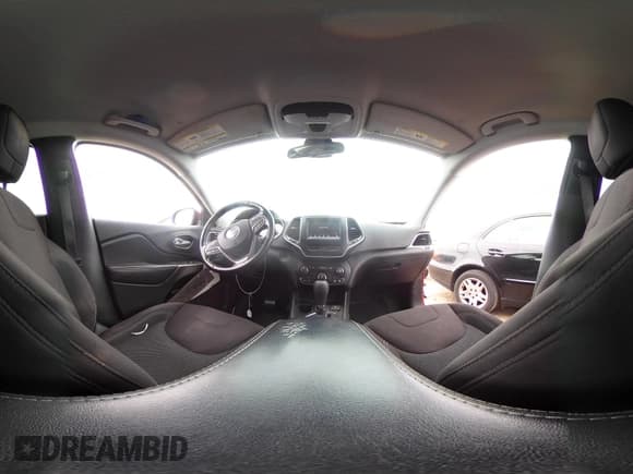 ✅ 2020 Jeep Cherokee Latitude • VIN: 1C4PJLCB1LD649202 • Lot: 42881868. Listed on IAAI with 172,069 mi. Free auction sales archive from the USA and detailed vehicle history report at DreamBid. Image 19.