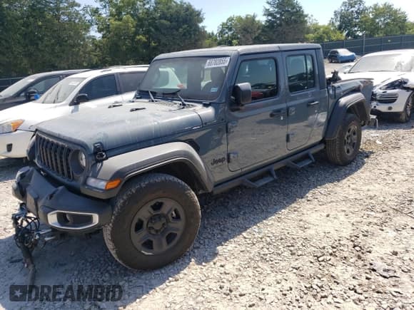 ✅ 2024 Jeep Gladiator Sport • VIN: 1C6JJTAG5RL116375 • Lot: 68782855. Wystawiony na Copart z przebiegiem 8 061 mil. Bezpłatny archiwum sprzedaży aukcyjnych z USA i szczegółowy raport historii pojazdu na DreamBid. Zdjęcie 1.