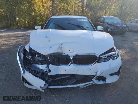 2020 BMW 3 Series 330i xDrive z VIN 3MW5R7J08L8B07002, wystawiony jako Copart lot #84218505 z przebiegiem Nie podano mil oraz Czysty tytuł • Clean title. Historia ofert i sprzedaży dostępna na DreamBid. Obrazek 5.