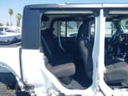 ✅ 2023 Jeep Gladiator Rubicon • VIN: 1C6JJTBG9PL576005 • Лот: 42961300. Опубликован ранее на IAAI с пробегом 11 124 миль. Бесплатный доступ к архиву аукционных продаж из США и подробный отчёт об истории автомобиля на DreamBid. Изображение 8.