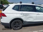 ✅ 2024 Volkswagen Tiguan SE • VIN: 3VV2B7AX7RM122986 • Lot: 42838398. Wystawiony na IAAI z przebiegiem 7 699 mil. Bezpłatny archiwum sprzedaży aukcyjnych z USA i szczegółowy raport historii pojazdu na DreamBid. Zdjęcie 6.