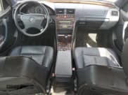 ✅ 2000 Mercedes-Benz C 230/260/280/320 • VIN: WDBHA29G4YA848172 • Лот: 64968985. Опубликован ранее на Copart с пробегом Не указан. Бесплатный доступ к архиву аукционных продаж из США и подробный отчёт об истории автомобиля на DreamBid. Изображение 8.