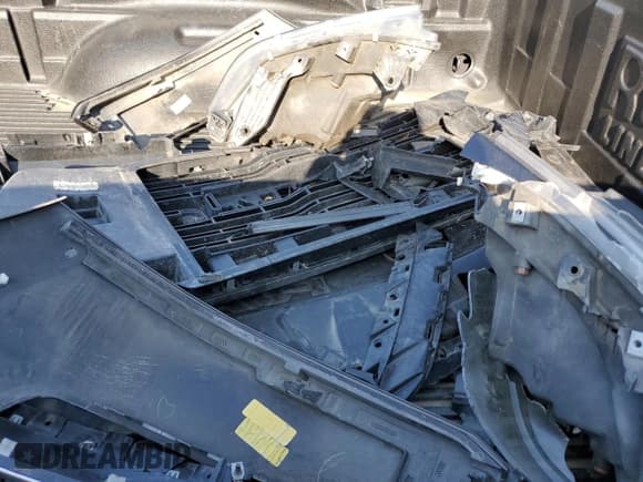 ✅ 2020 Ram 1500 Laramie • VIN: 1C6SRFDT0LN280023 • Lot: 71113715. Wystawiony na Copart z przebiegiem 93 736 mil. Bezpłatny archiwum sprzedaży aukcyjnych z USA i szczegółowy raport historii pojazdu na DreamBid. Zdjęcie 12.