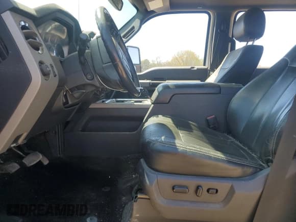 ✅ 2014 Ford F-350 XLT • VIN: 1FT8W3DT6EEB45254 • Lot: 50054995. Listed on Copart with 173,804 mi. Free auction sales archive from the USA and detailed vehicle history report at DreamBid. Image 7.