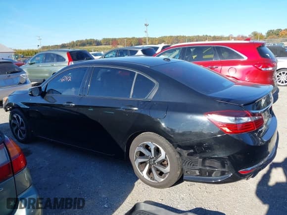 ✅ 2016 Honda Accord EX-L • VIN: 1HGCR3F86GA008238 • Лот: 43536042. Опубликован ранее на IAAI с пробегом 92 828 миль. Бесплатный доступ к архиву аукционных продаж из США и подробный отчёт об истории автомобиля на DreamBid. Изображение 14.