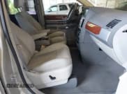 ✅ 2009 Chrysler Town & Country Touring • VIN: 2A8HR54X19R622986 • Lot: 42779570. Wystawiony na IAAI z przebiegiem 192 193 mil. Bezpłatny archiwum sprzedaży aukcyjnych z USA i szczegółowy raport historii pojazdu na DreamBid. Zdjęcie 5.