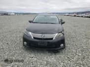 ✅ 2011 Lexus HS 250h • VIN: JTHBB1BA4B2046161 • Лот: 65856645. Опубликован ранее на Copart с пробегом 134 493 миль. Бесплатный доступ к архиву аукционных продаж из США и подробный отчёт об истории автомобиля на DreamBid. Изображение 13.