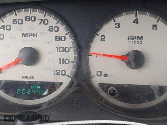 2004 Dodge Neon SXT z VIN 1B3ES56C74D528116, wystawiony jako IAAI lot #42239648 z przebiegiem 202 495 mil mil oraz . Historia ofert i sprzedaży dostępna na DreamBid. Obrazek 7.