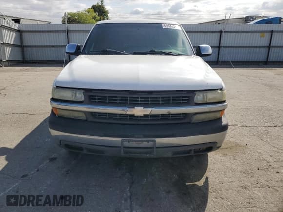 ✅ 2002 Chevrolet Silverado 1500 LS • VIN: 2GCEC19V921390864 • Lot: 69686245. Listed on Copart with 222,271 mi. Free auction sales archive from the USA and detailed vehicle history report at DreamBid. Image 5.