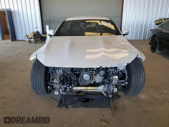 ✅ 2023 Mercedes-Benz AMG GT 53 • VIN: W1K7X6BB1PA054896 • Lot: 49895675. Wystawiony na Copart z przebiegiem 6 126 mil. Bezpłatny archiwum sprzedaży aukcyjnych z USA i szczegółowy raport historii pojazdu na DreamBid. Zdjęcie 5.