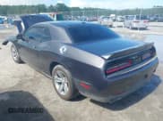 ✅ 2019 Dodge Challenger SXT • VIN: 2C3CDZAG8KH752288 • Lot: 42763635. Wystawiony na IAAI z przebiegiem 106 277 mil. Bezpłatny archiwum sprzedaży aukcyjnych z USA i szczegółowy raport historii pojazdu na DreamBid. Zdjęcie 3.