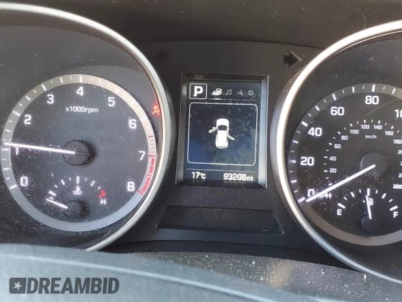 ✅ 2018 Hyundai Santa Fe 2.4L • VIN: 5NMZTDLB4JH107766 • Лот: 43043034. Опубликован ранее на IAAI с пробегом 93 208 миль. Бесплатный доступ к архиву аукционных продаж из США и подробный отчёт об истории автомобиля на DreamBid. Изображение 16.