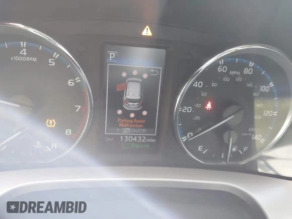 ✅ 2016 Toyota RAV4 Limited • VIN: JTMYFREV2GJ068248 • Lot: 41252405. Listed on IAAI with 130,432 mi. Free auction sales archive from the USA and detailed vehicle history report at DreamBid. Image 7.