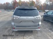 ✅ 2013 Toyota Sienna SE • VIN: 5TDXK3DC2DS373011 • Лот: 43587011. Опубликован ранее на IAAI с пробегом 179 462 миль. Бесплатный доступ к архиву аукционных продаж из США и подробный отчёт об истории автомобиля на DreamBid. Изображение 16.