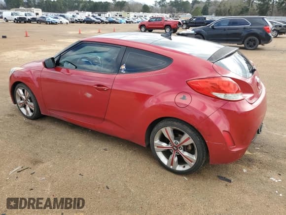 ✅ 2013 Hyundai Veloster w/Black Int • VIN: KMHTC6AD2DU121342 • Lot: 43667865. Wystawiony na Copart z przebiegiem 178 241 mil. Bezpłatny archiwum sprzedaży aukcyjnych z USA i szczegółowy raport historii pojazdu na DreamBid. Zdjęcie 2.