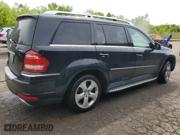 ✅ 2011 Mercedes-Benz GL 450 • VIN: 4JGBF7BE5BA663047 • Лот: 58120175. Опубликован ранее на Copart с пробегом 268 287 миль. Бесплатный доступ к архиву аукционных продаж из США и подробный отчёт об истории автомобиля на DreamBid. Изображение 3.