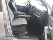 ✅ 2020 Ram 1500 Big Horn • VIN: 1C6SRFFT4LN135516 • Lot: 43138054. Wystawiony na IAAI z przebiegiem 44 837 mil. Bezpłatny archiwum sprzedaży aukcyjnych z USA i szczegółowy raport historii pojazdu na DreamBid. Zdjęcie 5.