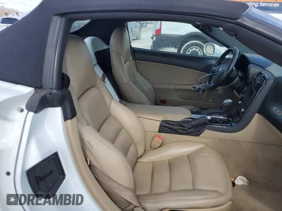 2009 Chevrolet Corvette с VIN 1G1YY36W995100373, выставлен на аукционе Copart как лот 77597944 с пробегом 71 261 миль миль и Списание • Salvage title. История ставок и продаж доступна на DreamBid. Изображение 10.