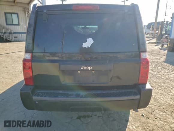 ✅ 2007 Jeep Commander Sport • VIN: 1J8HH48K97C695976 • Лот: 95213785. Опубликован ранее на Copart с пробегом 285 151 миль. Бесплатный доступ к архиву аукционных продаж из США и подробный отчёт об истории автомобиля на DreamBid. Изображение 6.