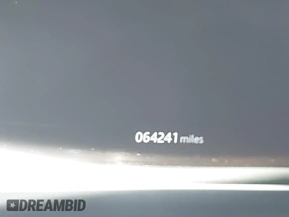 ✅ 2022 Land Rover Range Rover Sport HSE Silver Edition • VIN: SALWR2SU6NA215601 • Lot: 42831312. Listed on IAAI with 64,241 mi. Free auction sales archive from the USA and detailed vehicle history report at DreamBid. Image 7.