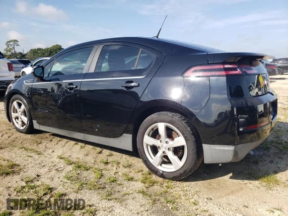 ✅ 2013 Chevrolet Volt • VIN: 1G1RE6E42DU110627 • Lot: 70928664. Wystawiony na Copart z przebiegiem 129 408 mil. Bezpłatny archiwum sprzedaży aukcyjnych z USA i szczegółowy raport historii pojazdu na DreamBid. Zdjęcie 2.