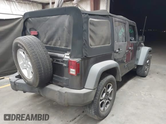 ✅ 2018 Jeep Wrangler Unlimited Sport S • VIN: 1C4HJWDG6JL923321 • Лот: 43366507. Опубликован ранее на IAAI с пробегом 98 192 миль. Бесплатный доступ к архиву аукционных продаж из США и подробный отчёт об истории автомобиля на DreamBid. Изображение 4.