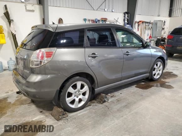 ✅ 2005 Toyota Matrix XR • VIN: 2T1KR32E55C923080 • Лот: 92178005. Опубликован ранее на Copart с пробегом 154 132 миль. Бесплатный доступ к архиву аукционных продаж из США и подробный отчёт об истории автомобиля на DreamBid. Изображение 3.