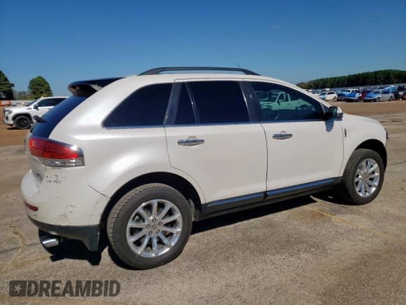 ✅ 2013 Lincoln MKX • VIN: 2LMDJ6JK3DBL39440 • Lot: 85416545. Wystawiony na Copart z przebiegiem 277 137 mil. Bezpłatny archiwum sprzedaży aukcyjnych z USA i szczegółowy raport historii pojazdu na DreamBid. Zdjęcie 3.