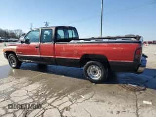 ✅ 1995 Dodge 1500 • VIN: 3B7HC13Z5SM144119 • Лот: 42778035. Размещён на Copart с пробегом 210 664 миль миль. Получите бесплатный доступ к архиву аукционных продаж из США и посмотрите подробный отчёт об истории автомобиля на DreamBid. Изображение 2.