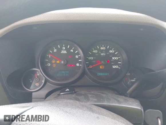 ✅ 2009 GMC Sierra 1500 SL • VIN: 1GTEC19C39Z288654 • Лот: 42374545. Опубликован ранее на IAAI с пробегом 273 918 миль. Бесплатный доступ к архиву аукционных продаж из США и подробный отчёт об истории автомобиля на DreamBid. Изображение 7.