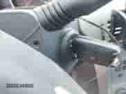 2008 Saturn Astra XR z VIN W08AT671785074861, wystawiony jako IAAI lot #42669880 z przebiegiem 142 044 mil mil oraz . Historia ofert i sprzedaży dostępna na DreamBid. Obrazek 11.