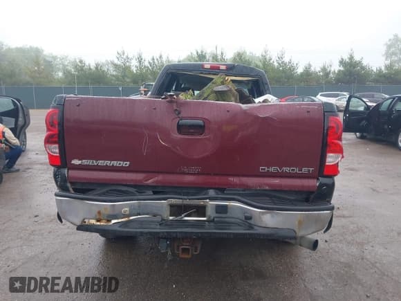 ✅ 2006 Chevrolet Silverado 2500HD LT3 • VIN: 1GCHK23D66F200054 • Лот: 42301893. Опубликован ранее на IAAI с пробегом 165 624 миль. Бесплатный доступ к архиву аукционных продаж из США и подробный отчёт об истории автомобиля на DreamBid. Изображение 15.
