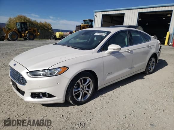 ✅ 2016 Ford Fusion Titanium Hybrid • VIN: 3FA6P0RUXGR293160 • Lot: 91189245. Listed on Copart with 91,293 mi. Free auction sales archive from the USA and detailed vehicle history report at DreamBid. Image 1.