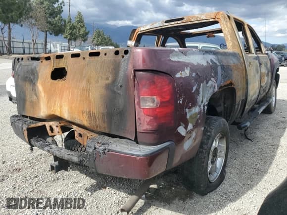 ✅ 2008 Chevrolet Silverado 1500 LTZ • VIN: 2GCFK13Y981120536 • Lot: 50152555. Listed on Copart with Not provided. Free auction sales archive from the USA and detailed vehicle history report at DreamBid. Image 3.