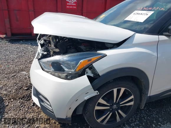 ✅ 2019 Nissan Kicks SV • VIN: 3N1CP5CU7KL527403 • Lot: 42868226. Wystawiony na IAAI z przebiegiem 66 801 mil. Bezpłatny archiwum sprzedaży aukcyjnych z USA i szczegółowy raport historii pojazdu na DreamBid. Zdjęcie 20.