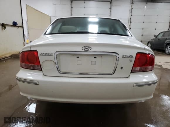 ✅ 2005 Hyundai Sonata GLS • VIN: KMHWF35H65A118138 • Лот: 70801934. Опубликован ранее на Copart с пробегом 89 768 миль. Бесплатный доступ к архиву аукционных продаж из США и подробный отчёт об истории автомобиля на DreamBid. Изображение 6.