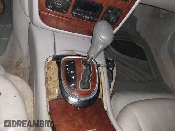 ✅ 2000 Mercedes-Benz S 320/430/500 • VIN: WDBNG70J2YA124097 • Lot: 43793623. Listed on IAAI with Not provided. Free auction sales archive from the USA and detailed vehicle history report at DreamBid. Image 13.