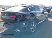 ✅ 2024 BMW X4 xDrive30i • VIN: 5UX33DT07R9V46499 • Lot: 43310034. Listed on IAAI with 40,497 mi. Free auction sales archive from the USA and detailed vehicle history report at DreamBid. Image 6.