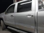 ✅ 2019 GMC Sierra 2500HD SLT • VIN: 1GT12REY7KF238980 • Lot: 40666071. Listed on IAAI with 101,079 mi. Free auction sales archive from the USA and detailed vehicle history report at DreamBid. Image 14.