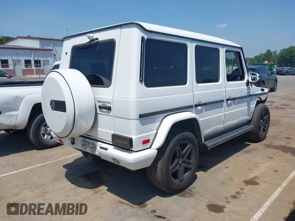 ✅ 2018 Mercedes-Benz G • VIN: WDCYC3KH1JX294493 • Lot: 42166199. Listed on IAAI with 66,597 mi. Free auction sales archive from the USA and detailed vehicle history report at DreamBid. Image 4.