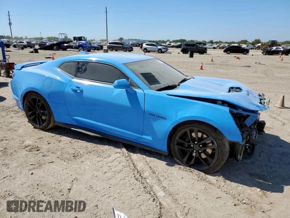 ✅ 2023 Chevrolet Camaro 1SS • VIN: 1G1FF1R76P0101562 • Лот: 86288145. Опубликован ранее на Copart с пробегом 17 845 миль. Бесплатный доступ к архиву аукционных продаж из США и подробный отчёт об истории автомобиля на DreamBid. Изображение 4.