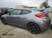 ✅ 2015 Hyundai Veloster • VIN: KMHTC6AD2FU235151 • Lot: 43692675. Wystawiony na Copart z przebiegiem 105 798 mil. Bezpłatny archiwum sprzedaży aukcyjnych z USA i szczegółowy raport historii pojazdu na DreamBid. Zdjęcie 2.