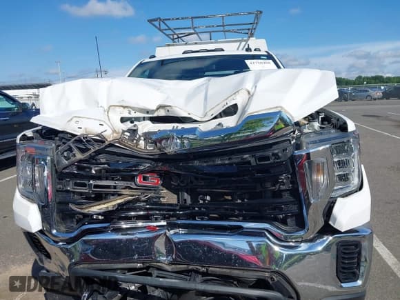 ✅ 2021 GMC Sierra 2500HD • VIN: 1GD09LE71MF220842 • Lot: 42720408. Wystawiony na IAAI z przebiegiem 112 233 mil. Bezpłatny archiwum sprzedaży aukcyjnych z USA i szczegółowy raport historii pojazdu na DreamBid. Zdjęcie 12.