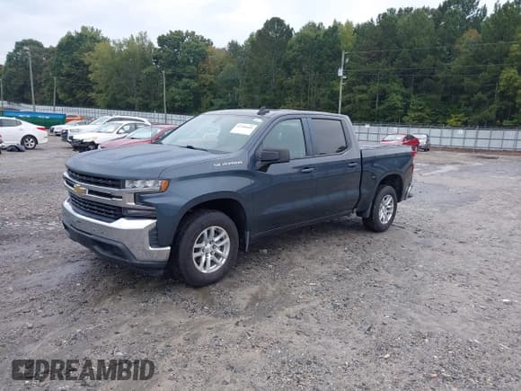 ✅ 2020 Chevrolet Silverado 1500 LT • VIN: 1GCPWCED6LZ120671 • Lot: 43306666. Wystawiony na IAAI z przebiegiem 136 149 mil. Bezpłatny archiwum sprzedaży aukcyjnych z USA i szczegółowy raport historii pojazdu na DreamBid. Zdjęcie 2.