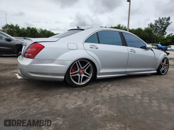 ✅ 2008 Mercedes-Benz S 63 AMG • VIN: WDDNG77X08A196367 • Lot: 71788355. Listed on Copart with Not provided. Free auction sales archive from the USA and detailed vehicle history report at DreamBid. Image 3.