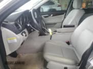 ✅ 2013 Mercedes-Benz C 250 Sport • VIN: WDDGF4HB4DG104052 • Lot: 85407905. Wystawiony na Copart z przebiegiem 133 077 mil. Bezpłatny archiwum sprzedaży aukcyjnych z USA i szczegółowy raport historii pojazdu na DreamBid. Zdjęcie 7.